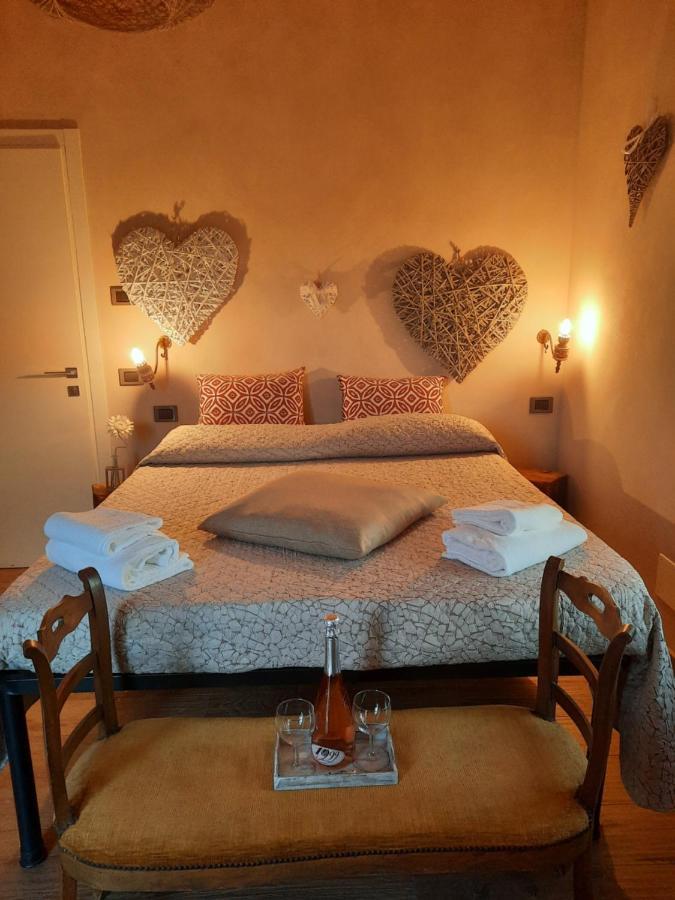 Villa Laura Castellinaldo Habitación foto