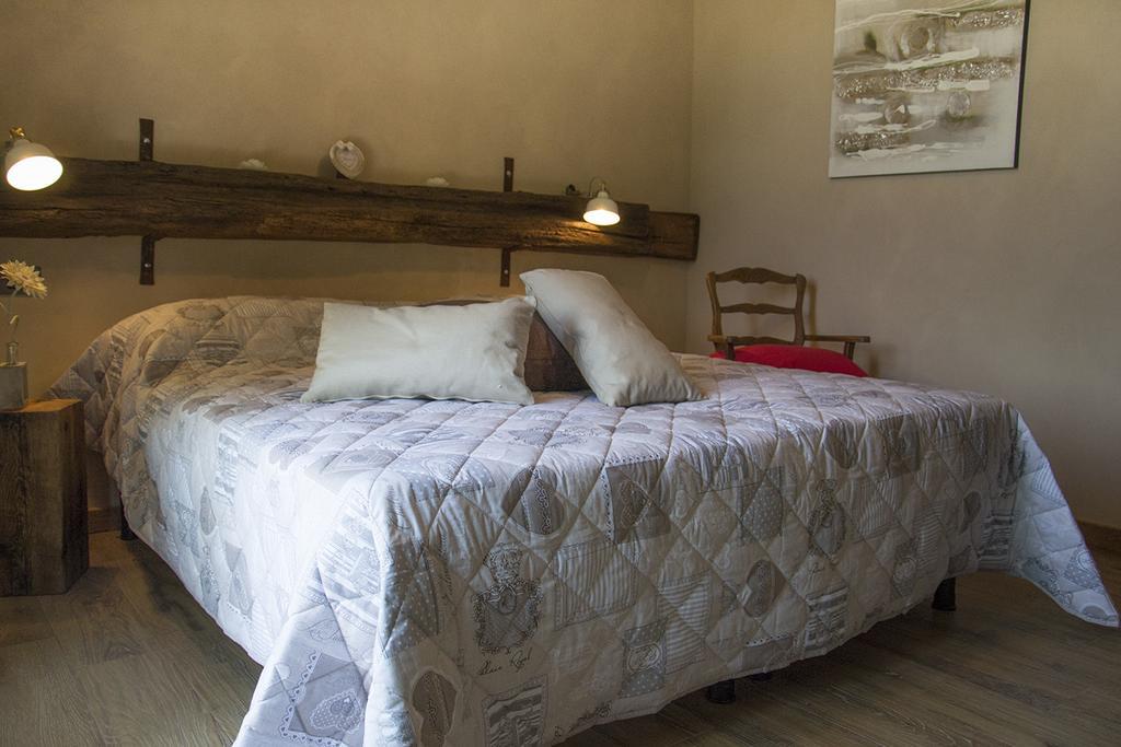 Villa Laura Castellinaldo Habitación foto
